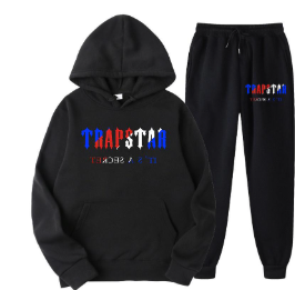 Fii la moda cu noul compleu TRAPSTAR - mega reducere