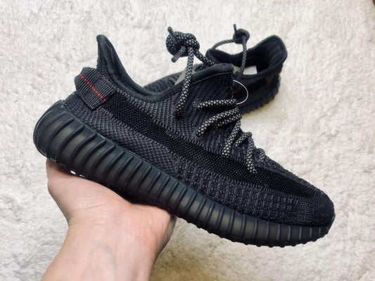 Adidas Yeezy 350 V2 Static Black – Combină Eleganța cu Performanța - ShoeResidence