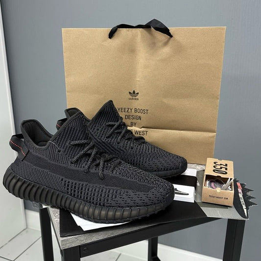 Adidas Yeezy 350 V2 Static Black – Îmbinarea Perfectă de Stil și Performanță - ShoeResidence