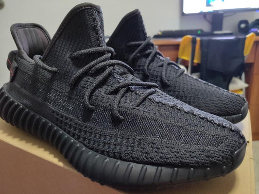 Adidas Yeezy 350 V2 Static Black – Stil și Tehnologie la Superlativ - ShoeResidence