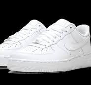 Air Force 1 Alb: Simbolul Atemporal al Stilului Urban - ShoeResidence