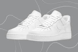 Air Force 1 Triple White – Puritate și Eleganță în Lumea Sneakerșilor - ShoeResidence