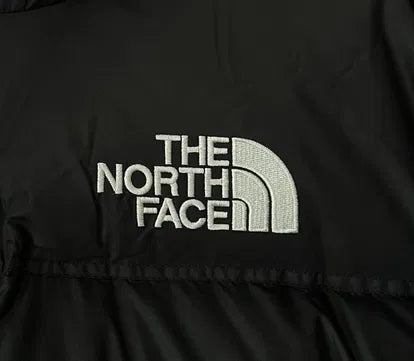 Pregătit pentru Iarnă cu Geaca The North Face – Preț Special de 299 RON!