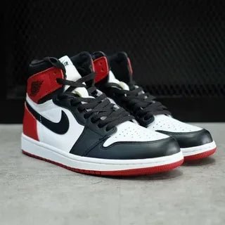 Jordan 1 Black Toe: Eleganță Clasică cu Atitudine - ShoeResidence