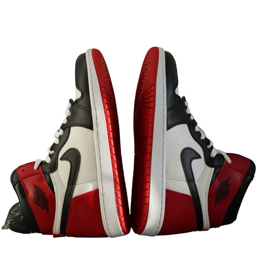 Jordan 1 Black Toe – Un Clasic Într-o Lume a Sneakerilor - ShoeResidence