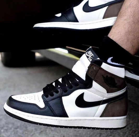 Jordan 1 Mocha: Sneakerul Care Definește Eleganța în Streetwear - ShoeResidence