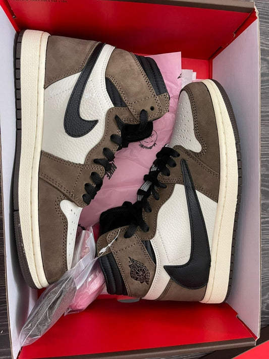 Jordan 1 Travis Scott – Colaborarea care a revoluționat cultura sneakerilor - ShoeResidence