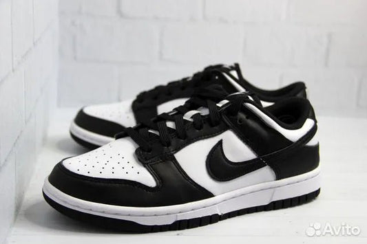 Nike Dunk Panda - Sneaker-ul Versatil care Cucerește Străzile - ShoeResidence