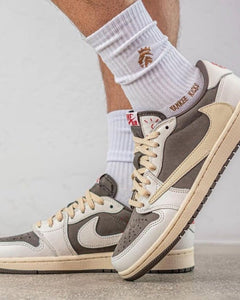 Dunks Lows - ShoeResidence