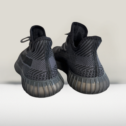 Yeezy Boost 350 Black