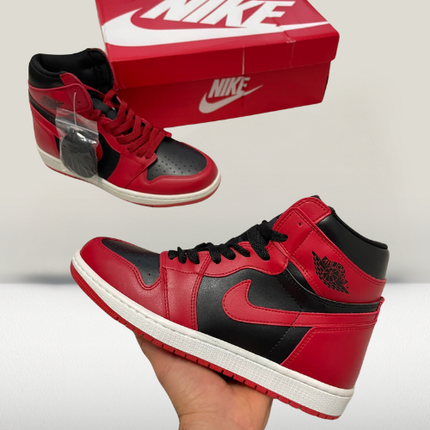 Jordan 1 Varsity red - NEW