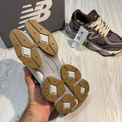 New Balance Sneakers 9060 Maro [NEW]