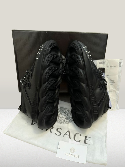 Versace Chain Reaction NEGRU, Versace ADIDASI, Versace Pantof, Versace PANTOFI, Unisex, Adulti, Barbati, Dama, Copii, adidasi versace, adidasi versace chain reacton negru, adidasi versace barbati, versace romania, PANTOF VERSACE, PANTOFI VERSACE, PANTOFI VERSACE NEGRU, SNEAKER VERSACE, VERSACE CHAIN REACTION BLACK, VERSACE CHAIN REACTION PANTOF, VERSACE NEGRU, ADIDASI VERSACE NEGRU, ADIDASI VERSACE IEFTINI