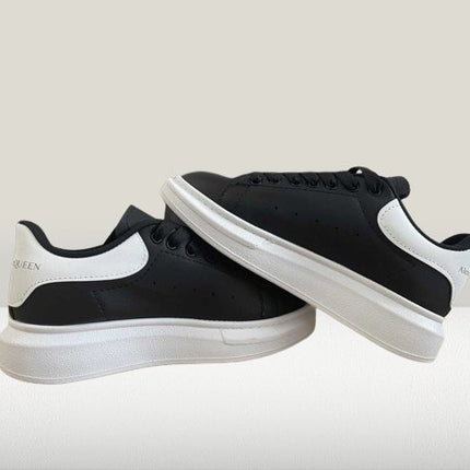 Fashionable Alexander McQueen Black shoes