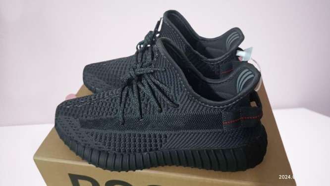 Yeezy Boost 350V2 Static Black [NOU]