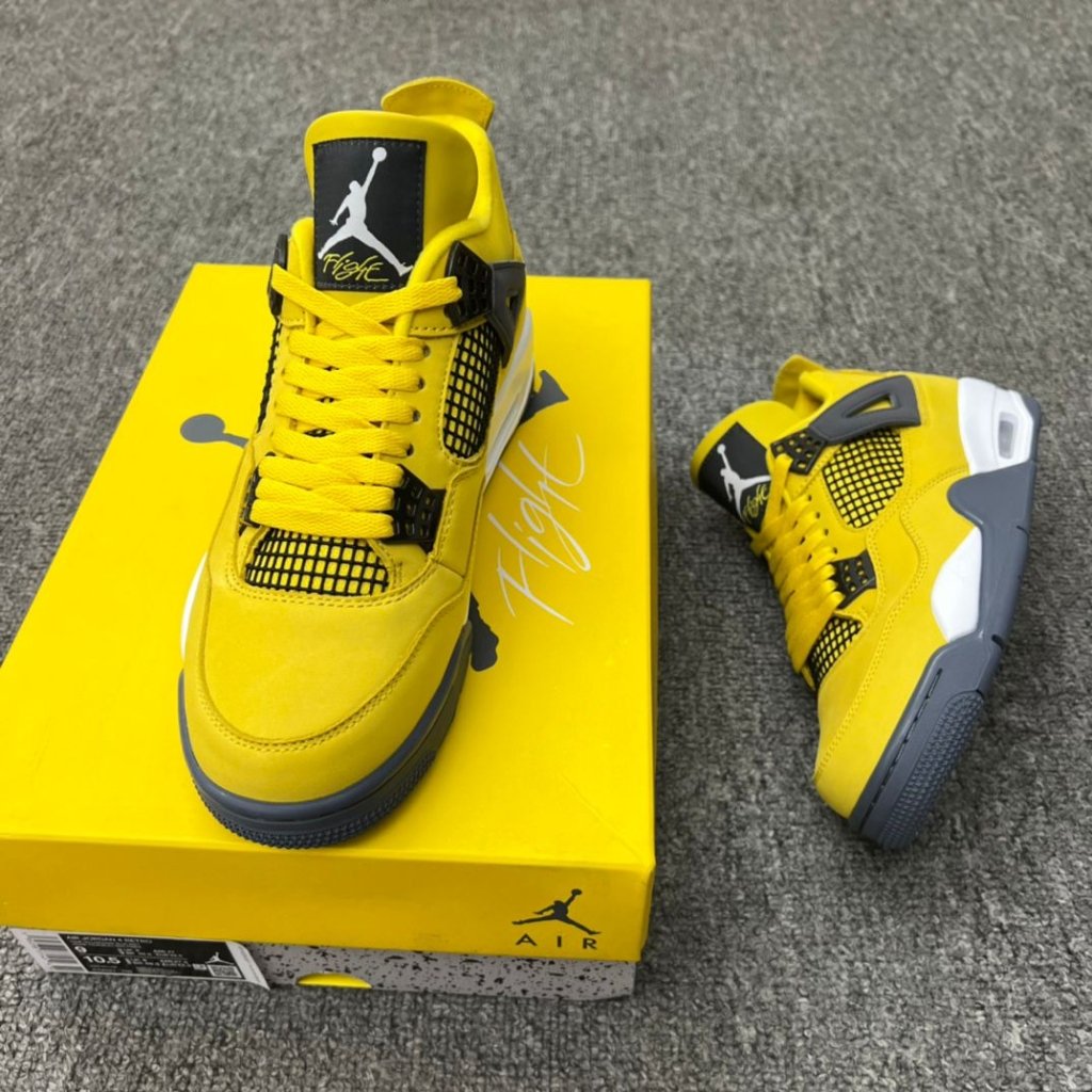Jordan Retro 4 Lightning - Iconic Yellow, Retro Basketball Sneakers for Streetwear Style