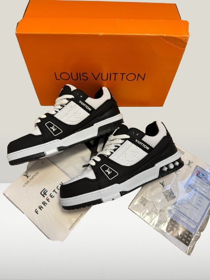  Louis Vuitton black and white trainers with box