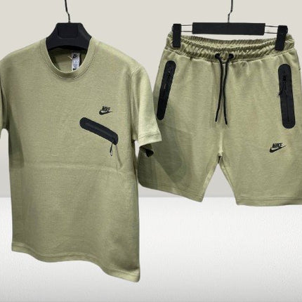  Nike-Tech VERDE DESCHIS