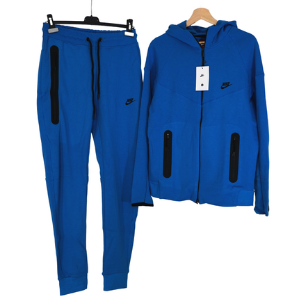Set Tech Fleece - poze studio