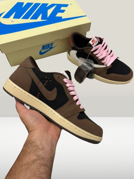 Nike Air Jordan 1 Low Travis Scott Retro Mocha Reverse Maro Dark adidasi tenesi vanzare Romania reps pandabuy hagobuy replica Travis Cactus pantofi încălțăminte ghete sneakeri piele copii unisex colecție brand model variantă piele sintetic autentic calitate premium stil urban tendință colecție exclusivă ediție limitată confortabil design retro căutare populară cumpărare online livrare rapidă reduceri oferte speciale magazin online promoții vânzare mare preț accesibil varietate culori dimensiuni