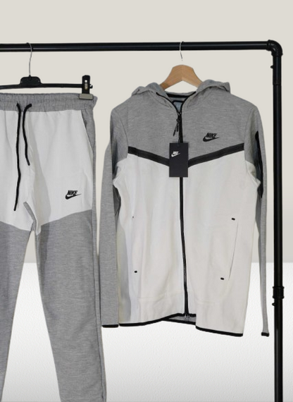 nike tech fleece trening NOU set complet baby blue nou barbati dama unisex copii bumbac romania reducre oferta 2024 tracksuit trapstar Nike Tech Fleece ALB GRI DAMA BARBATI trening compleu albastru haine hanorac pantalon set complet barbati dama unisex compleu trening alb bumbac hanorac pantalon copii replica nou romania de vanzare bluza compleu tech red romania pandabuy hagobuy turcia olx noi nou produs 2024 TRENING BARBATI NIKE TECH TRENING COPII NIKE GRI ALB CU GLUGA