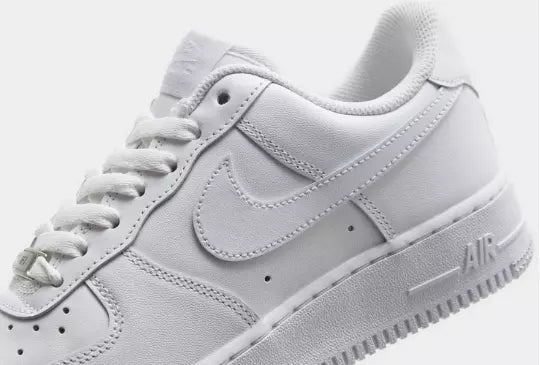 Nike Air Force 1 Low Triple White | Cumpără la Reducere
