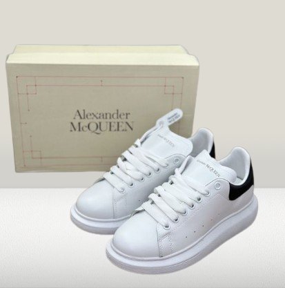 Alexander Mcqueen - White Leather [FULL - BOX] - ShoeResidenceAlexander Mcqueen PIELE Alb & Negru [FULL - BOX] - ShoeResidenceAlexander McQueen, Adidași Alexander McQueen, Pantofi Alexander McQueen, Teniși Alexander McQueen, Sneakers Alexander McQueen, White Alexander McQueen, Alexander McQueen Albi, Alexander McQueen Design, Alexander McQueen Fashion, Alexander McQueen Trendsetter, Alexander McQueen Lux, Alexander McQueen Premium, Alexander McQueen Stil, adidasi mcqueen, mcqueen alb alexannder 