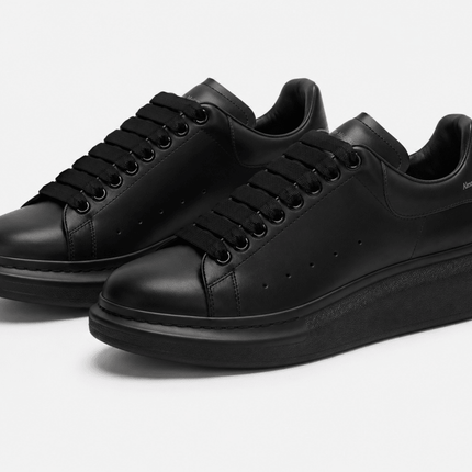 Alexnader Mcqueen Negru-Complet [60% Off] - ShoeResidenceAlexnader Mcqueen Negru-Complet [60% Off]Alexander Mcqueen36Adidas Alb McQueenAdidas McQueen PantofAdidas Negru Alexander2