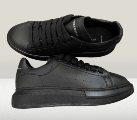 Alexnader Mcqueen Negru - Complet [REDUCERE] - ShoeResidencePantof Alexander Mcuqeen negru complet full black culoare inchisa imitatie piele nou barbati femei dama copi copii copiii de vanzare reducere oferta PANTOF Alexander Mcqueen Piele Alb cu Negru Shoeresidence nou dama barbati replica reps fake adidasi ieftini la reducere oferta de vazanre google produs nouy turcia olx PANTOF Alexander Mcqueen Piele Alb cu Negru Shoeresidence nou dama barbati replica reps fake adidasi ieftini la reducere o