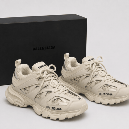 Balenciaga Track Bej [New] - ShoeResidenceBalenciaga Track Bej [New]Balenciaga Track Low36adidas alb alexander mcqueenAdidas Alb McQueenadidas alb mcuqeen2