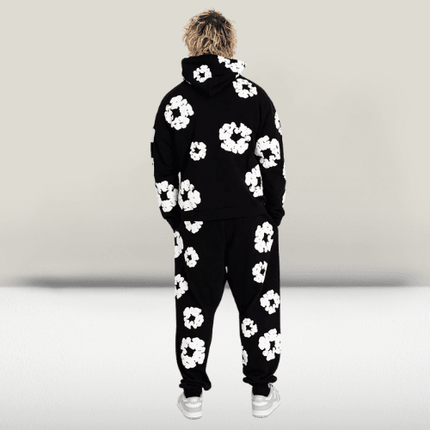Compleu DENIM TEARS [80% Off] - ShoeResidenceBărbați în Denim Tears – vedere din spateCompleuriSAer Denim TearsBlugi Denim Tears BoyfriendBlugi Denim Tears Largi7