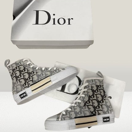 Dior B - 23 HIGH [LA REDUCERE] - ShoeResidenceadidas DIOR B23 HIGH Pantofi Dior B23, Adidași Dior B23, Teniși Dior B23, Sneakers Dior B23, Espadrile Dior B23, Sandale Dior B23, Botine Dior B23, Mocasini Dior B23, Papuci Dior B23, Ghete Dior B23, Pantofi casual Dior B23, Pantofi eleganți Dior B23, Pantofi de antrenament Dior B23, Pantofi de vară Dior B23, Încălțăminte Dior B23, Încălțăminte casual Dior B23, Încălțăminte elegantă Dior B23, dior romania, dior b23 de vanzare, dior b23 high, dior b23