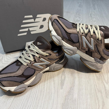 New Balance Sneakers 9060 Maro [NEW]