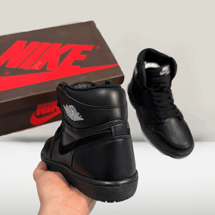 Jordan 1 Triple Black [40% Off] - ShoeResidenceJordan 1 Triple Black [40% Off]Jordan 136adidas patent bredAdidas Tenes Inalta PieleADIDASI JORDANI4