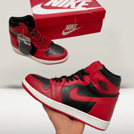 Jordan 1 Varsity Red - [New] - ShoeResidenceJordan 1 Varsity Red - [New]Jordan 136adidas alb alexander mcqueenAdidas Alb McQueenadidas alb mcuqeen4
