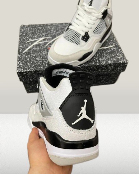Nike Air Jordan 4 Military Black Piele Naturală | Preț Redus