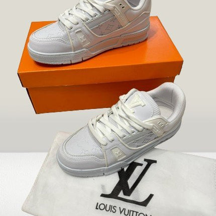 Louis Vuitton Romania White Monogram [NOU] - ShoeResidenceNew edition of Louis Vuitton Romania ShoesLouis Vuitton40adidasi albi louis vuittonadidasi albi lvadidasi de designer9