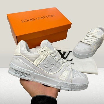 Louis Vuitton Romania White Monogram [NOU] - ShoeResidenceLouis Vuitton Romania SneakersLouis Vuitton40adidasi albi louis vuittonadidasi albi lvadidasi de designer2