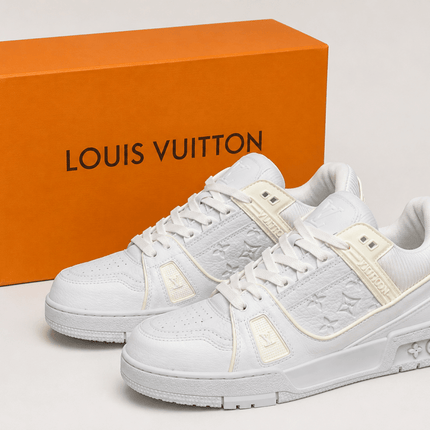 Louis Vuitton Romania White Monogram [NOU] - ShoeResidenceLouis Vuitton Romania White Monogram [NOU]Louis Vuitton40adidasi albi louis vuittonadidasi albi lvadidasi de designer2