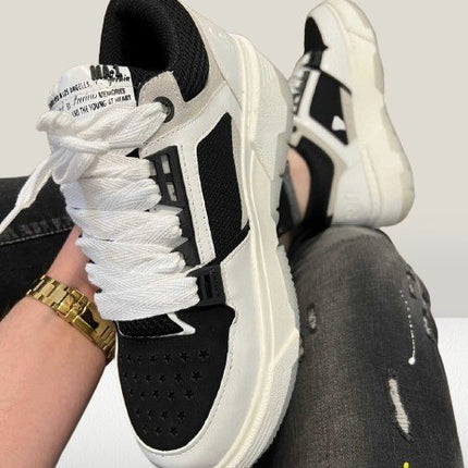 ma1 shoes wearing in foot 