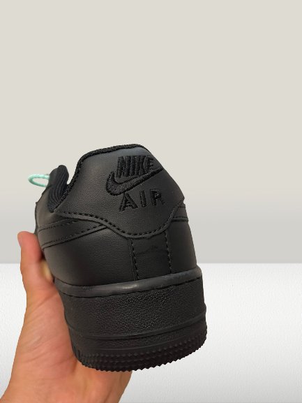 Nike Air Force 1 Triple - Black [NOU] - ShoeResidenceNike Air Force 1 Low Triple Black Black Toe Negru Adidas Tenes AF1 Dama Barbati Unisex Replica Nou Ieftin Oferta Reducere Pantofi Incaltaminte Moda Accesorii Vara Iarna Urban Inalta calitate Livrare rapida Disponibilitate Stoc Comanda online Varietate Culori Dimensiuni Trendy Indragit Design modern adidas negru barbati adidasi negri negru af1 negru af1 negri air force 1 negr af1 ieftini af1 romania af1 1 la 1 adidas dama adidasi barbati tenesi