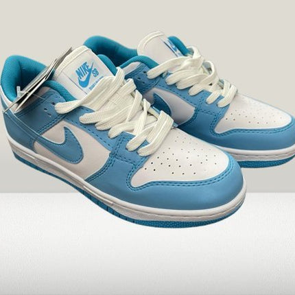 Panda Dunks - Low University - Blue [NOU] - ShoeResidencePanda Dunks - Low University - Blue [NOU] - ShoeResidenceNike Panda Dunks Low Retro University Blue Albastru Replică Romania Blue Reducere Nou Adidasi Sneakeri Teniși Pantofi Sport Original Autentic Calitate Premium Piele Sintetic Colecție Exclusivă Ediție Limitată Stil Urban Streetwear Fashion Trend Fashion Trendsetter Modă Cumpărare Online Livrare Rapidă Promoție Ofertă Disponibilitate Stoc Magazin Online Comandă Rapidă Trendsetter Chic 