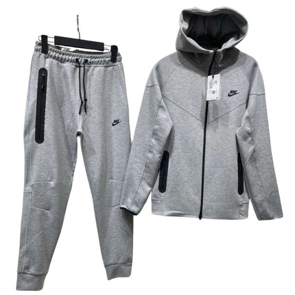Tech Fleece Grey 2024 [Full - Set] - ShoeResidenceVedere din studio a setului complet Tech Fleece griNike TechSBlue Romania GriBlue Tech Gri TreningBlue Trening Gri10