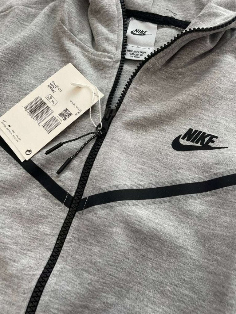 Trening Nike Tech Fleece Gri - Confort, Stil & Reducere 55