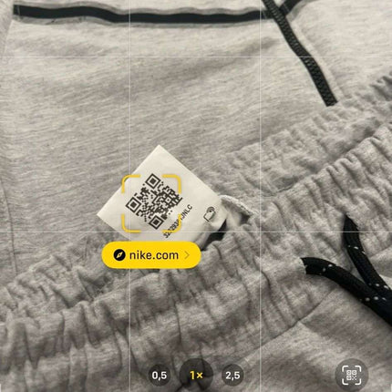Tech Fleece Grey [Full - Set] - ShoeResidenceTech Fleece Gri Model - 2023 [SET COMPLET] - ShoeResidenceTrening Nike Tech Fleece Gri compleu complet set hanorac si pantalon s m l xl xxl nou dama barbati drip unisex copii copiii copi replica nou olc grey reps romania bumbac 2024 de vanzare haine nike vara iarna tomna primavara trening barbati gri nike tech trening trening gri trening nike tech gri hanorac nike tech gri pantalon gri nike pantaloni nike tech gri grey trening barbati trening sport ni