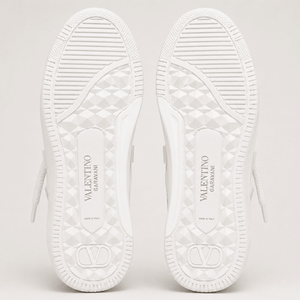 Valentino Garavani Sneakers Full-White [50% OFF] - ShoeResidenceValentino Garavani Sneakers Full-White [50% OFF]Pantofi Casual36Activewearadidasi blackadidasi negru5
