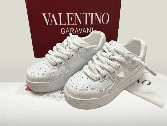 Valentino Garavani Sneakers Full-White | Cumpără Acum la Ofertă