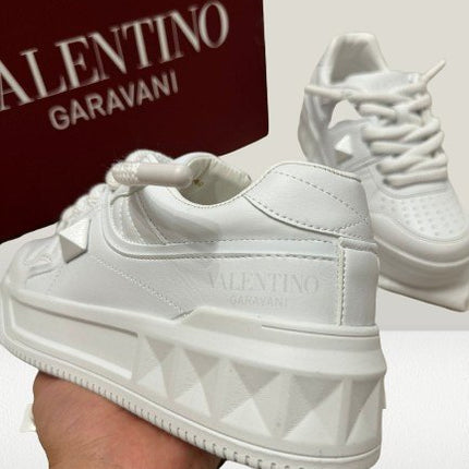 Valentino Garavani Sneakers Full - White [50% OFF] - ShoeResidenceValentino Garavani Full - White [LA OFERTĂ] - ShoeResidenceVALENTINO GARAVANNI PANTOF ADIDAS CASUAL ALB NEGRU WHIITE ALB PIELE NOU DE VANZARE REDUCERE OFERTA ROPE LACES SHOES TENES SNEAKER OLX SHOERESIDENCE SHOE RESIDENCE REPLICA VALENTINO GARAVANNI PANTOFALENTINO GARAVANNI PANTOF ADIDAS CASUAL ALB NEGRU WHIITE ALB PIELE NOU DE Valentino Garavani, Pantof, Adidas, Casual, Alb, Negru, Sneakers, Incaltaminte, Sport, Fashion, Streetwe