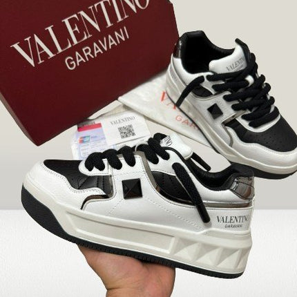 Valentino Garavanni Alb - Negru [50% Off] - ShoeResidenceValentino Garavanni Alb - Negru [NOU] - ShoeResidenceVALENTINO GARAVANNI PANTOF ADIDAS CASUAL ALB NEGRU WHIITE ALB PIELE NOU DE VANZARE REDUCERE OFERTA ROPE LACES SHOES TENES SNEAKER OLX SHOERESIDENCE SHOE RESIDENCE REPLICA VALENTINO GARAVANNI PANTOFALENTINO GARAVANNI PANTOF ADIDAS CASUAL ALB NEGRU WHIITE ALB PIELE NOU DE Valentino Garavani, Pantof, Adidas, Casual, Alb, Negru, Sneakers, Incaltaminte, Sport, Fashion, Streetwear, Moda, Stil 