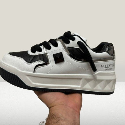 Valentino Garavanni Alb - Negru [50% Off] - ShoeResidenceValentino Garavanni Alb - Negru [NOU] - ShoeResidenceVALENTINO GARAVANNI PANTOF ADIDAS CASUAL ALB NEGRU WHIITE ALB PIELE NOU DE VANZARE REDUCERE OFERTA ROPE LACES SHOES TENES SNEAKER OLX SHOERESIDENCE SHOE RESIDENCE REPLICA VALENTINO GARAVANNI PANTOFALENTINO GARAVANNI PANTOF ADIDAS CASUAL ALB NEGRU WHIITE ALB PIELE NOU DE Valentino Garavani, Pantof, Adidas, Casual, Alb, Negru, Sneakers, Incaltaminte, Sport, Fashion, Streetwear, Moda, Stil 
